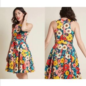 NWT Vibrant Floral Midi Dress - Multicolor